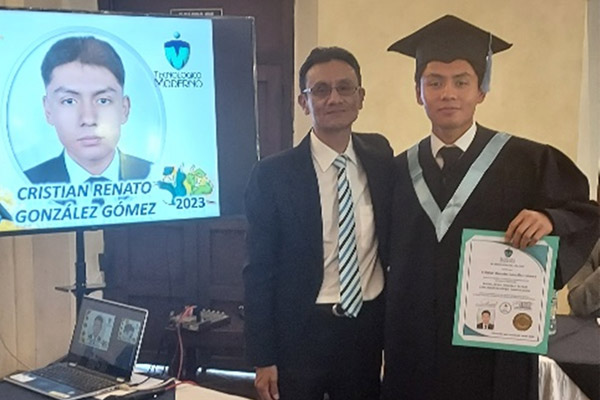 Graduacion Cristian Renato